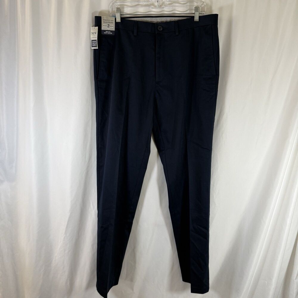 New Haggar Premium Khaki Pants Men's 36x34 Navy Blue Straight Fit Stretch